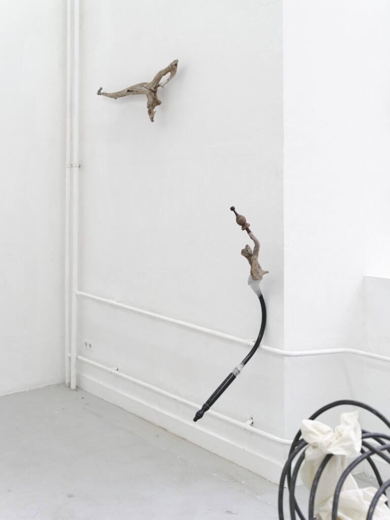 Foto: Kunstwerke in Galerieraum