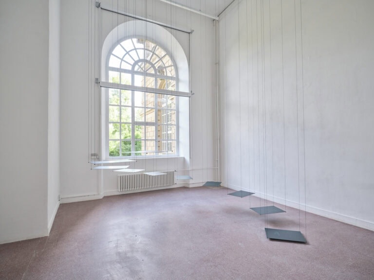 Foto: Kunstwerke in Galerieraum