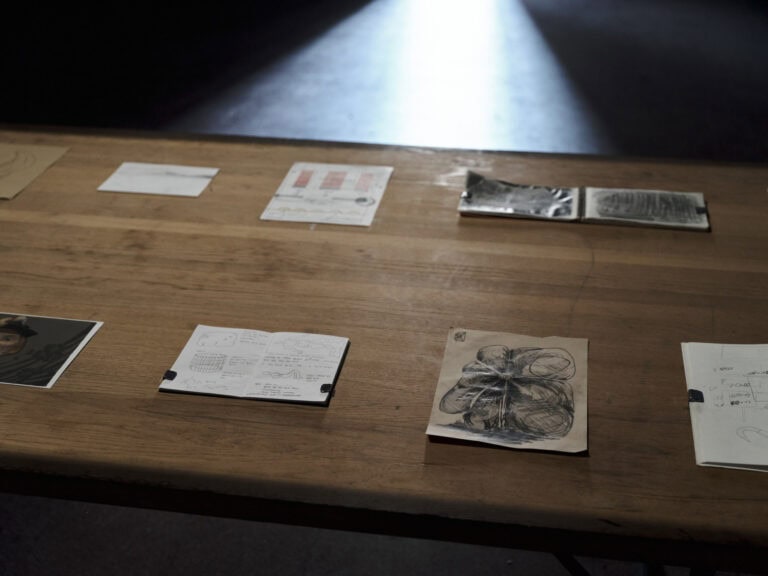 Foto: Kunstwerke in Galerieraum