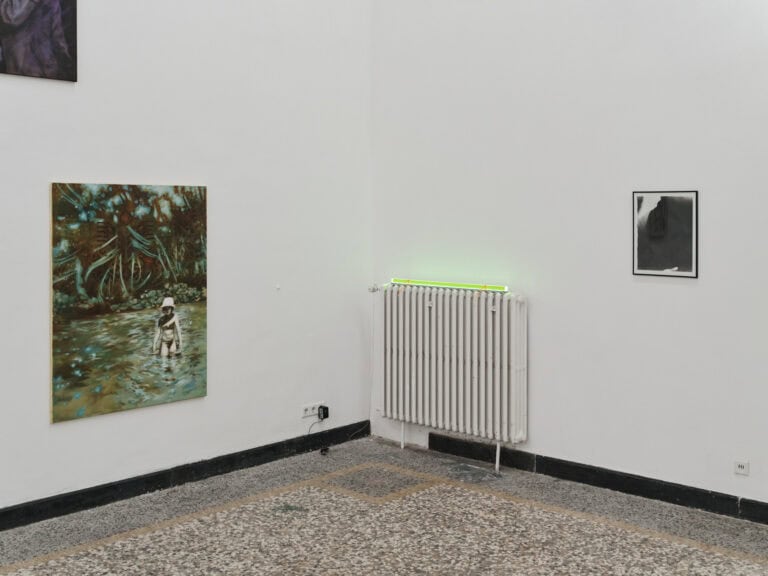 Foto: Kunstwerke in Galerieraum