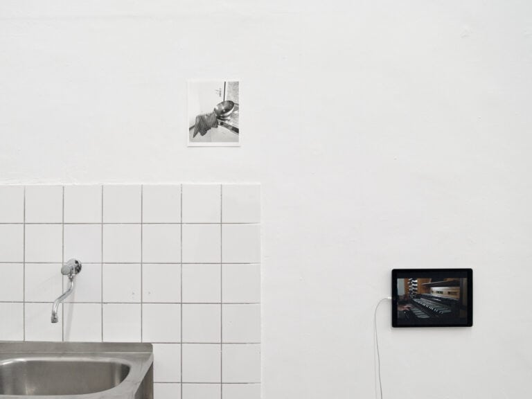 Foto: Kunstwerke in Galerieraum