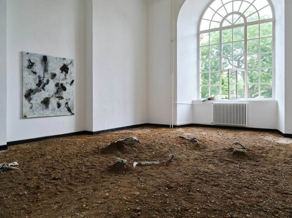 Foto: Kunstwerke in Galerieraum