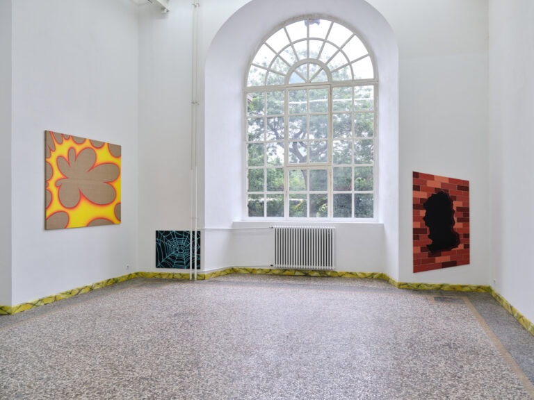 Foto: Kunstwerke in Galerieraum