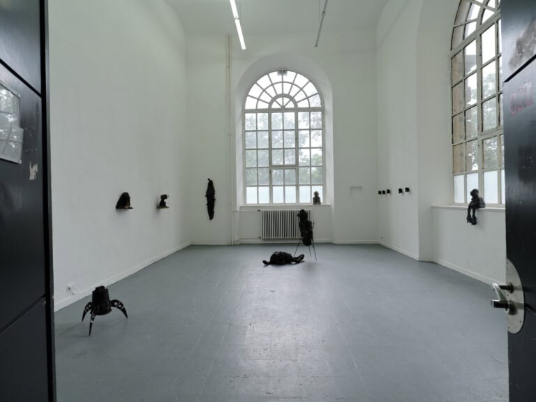 Foto: Kunstwerke in Galerieraum