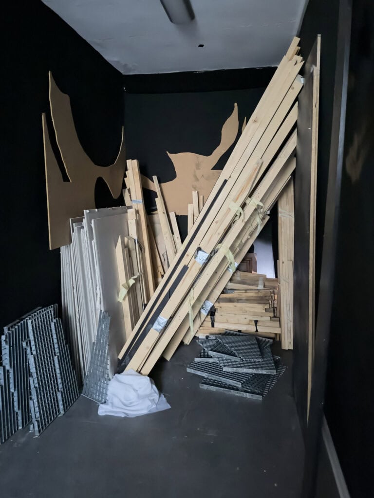 Foto: Kunstwerke in Galerieraum