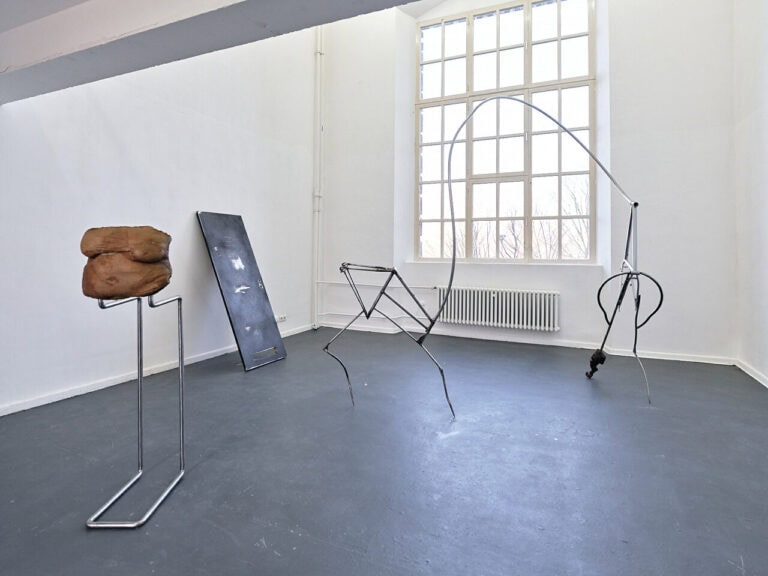 Foto: Kunstwerke in Galerieraum