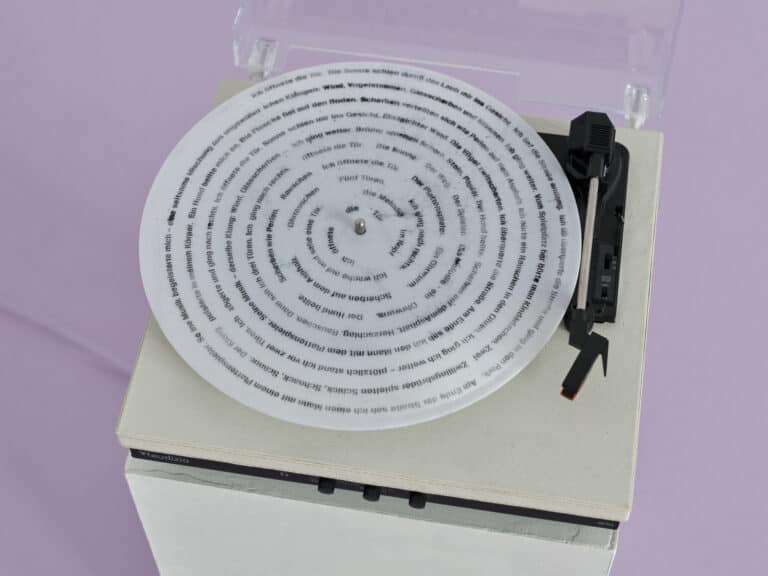 Foto: Kunstwerke in Galerieraum