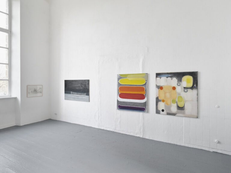 Foto: Kunstwerke in Galerieraum