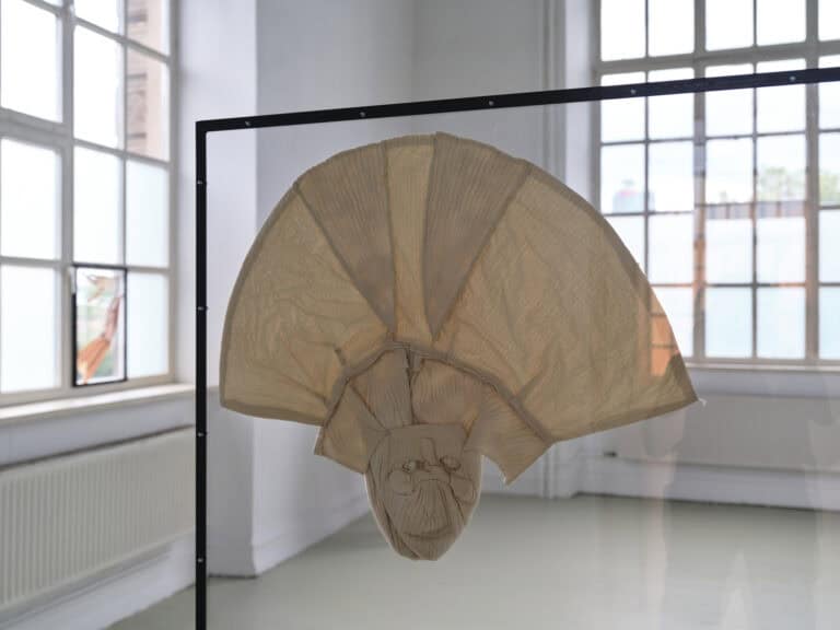 Foto: Kunstwerke in Galerieraum