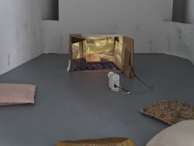 Foto: Kunstwerke in Galerieraum