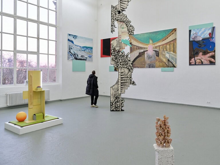 Foto: Kunstwerke in Galerieraum