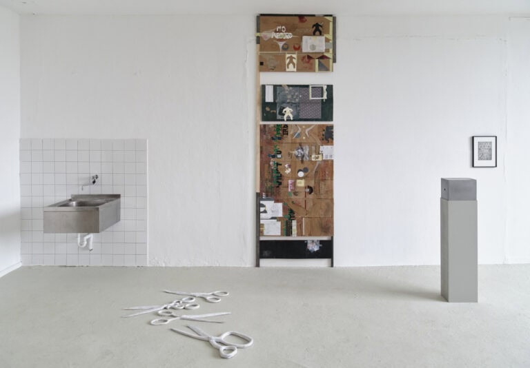 Foto: Kunstwerke in Galerieraum