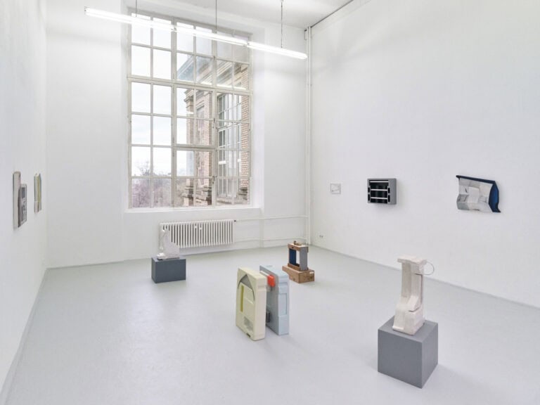 Foto: Kunstwerke in Galerieraum