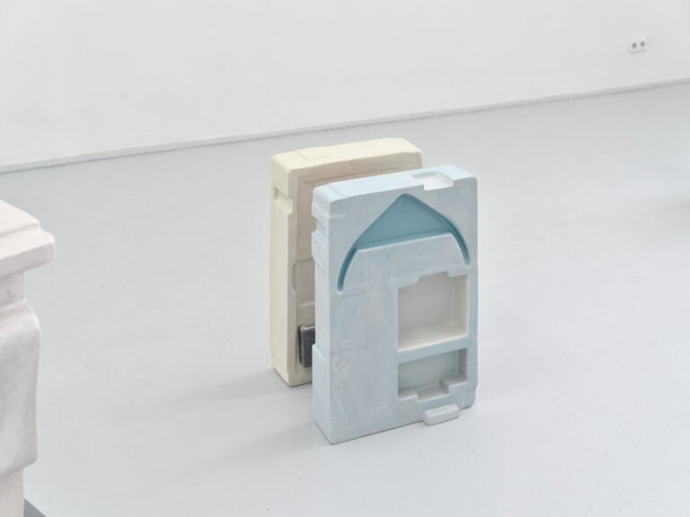 Foto: Kunstwerke in Galerieraum