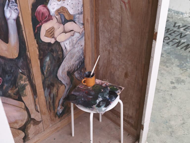 Foto: Kunstwerke in Galerieraum