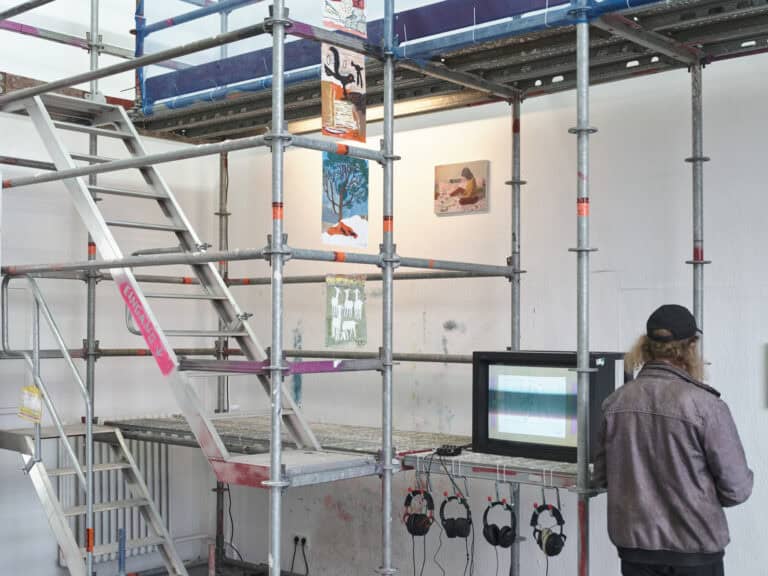 Foto: Kunstwerke in Galerieraum