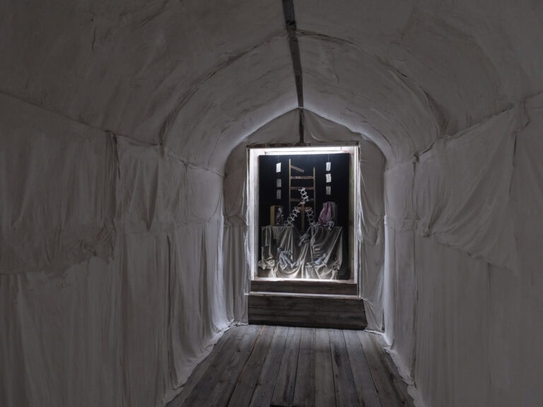 Foto: Kunstwerke in Galerieraum