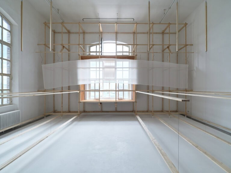 Foto: Kunstwerke in Galerieraum