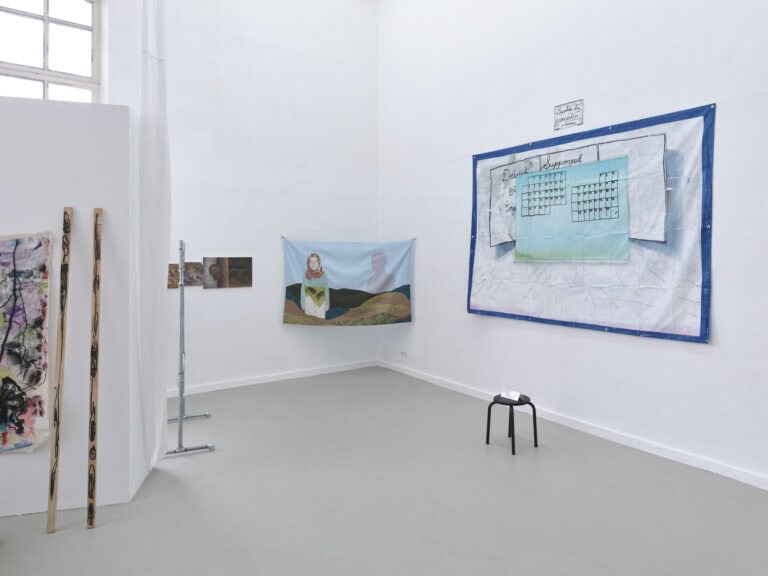 Foto: Kunstwerke in Galerieraum