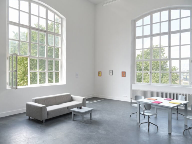 Foto: Kunstwerke in Galerieraum
