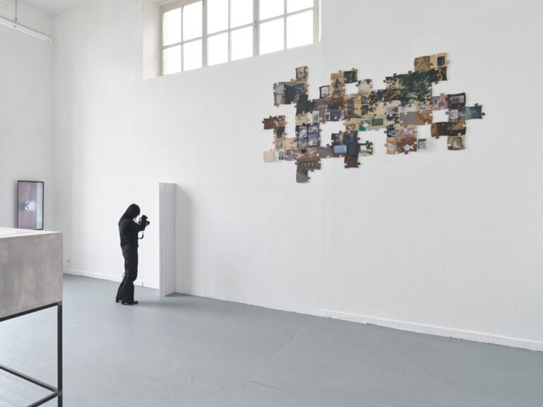 Foto: Kunstwerke in Galerieraum