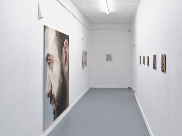 Foto: Kunstwerke in Galerieraum