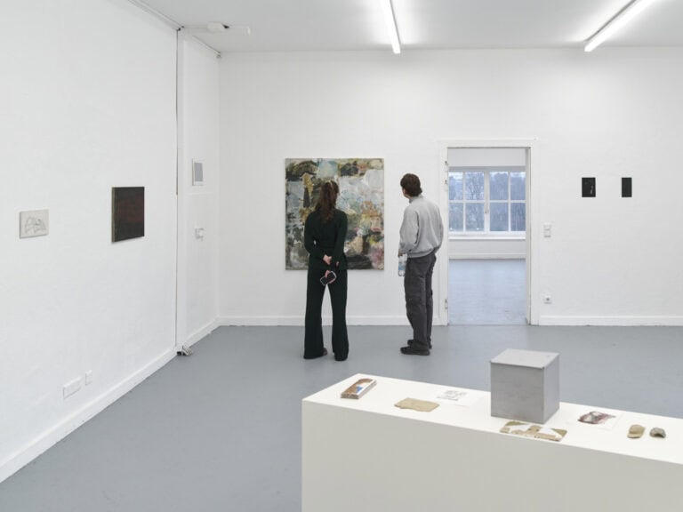 Foto: Kunstwerke in Galerieraum