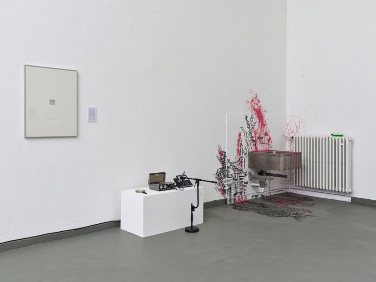 Foto: Kunstwerke in Galerieraum