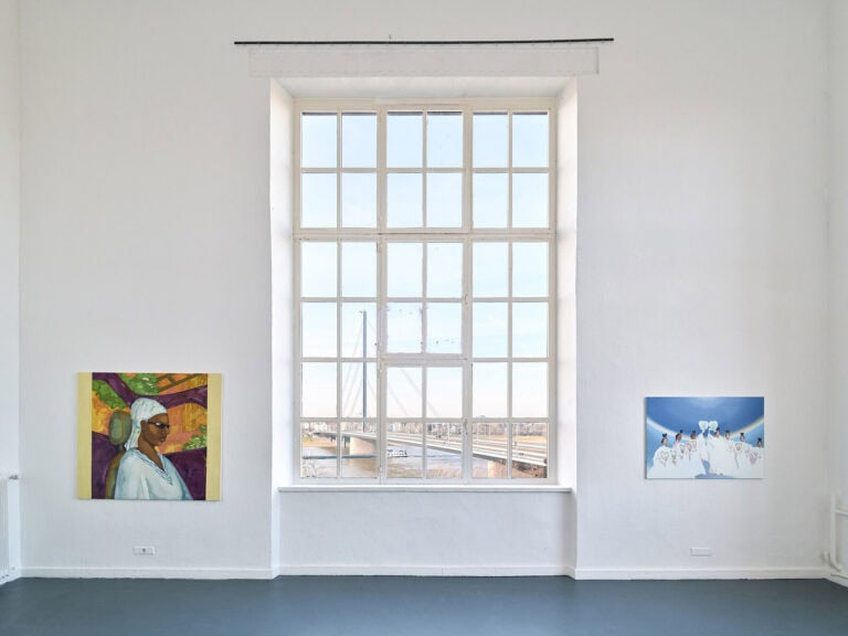 Foto: Kunstwerke in Galerieraum