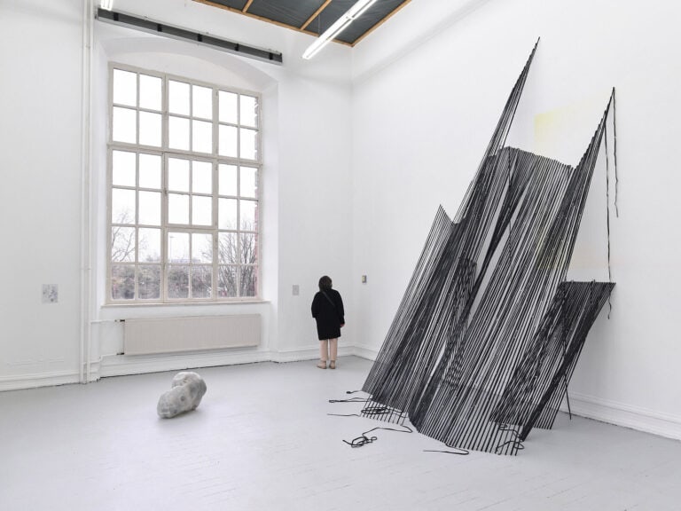 Foto: Kunstwerke in Galerieraum